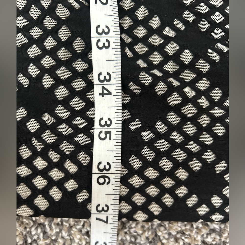Vince Camuto Elegant black midi dress with square mesh cutout design size 6 - Picture 8 of 9